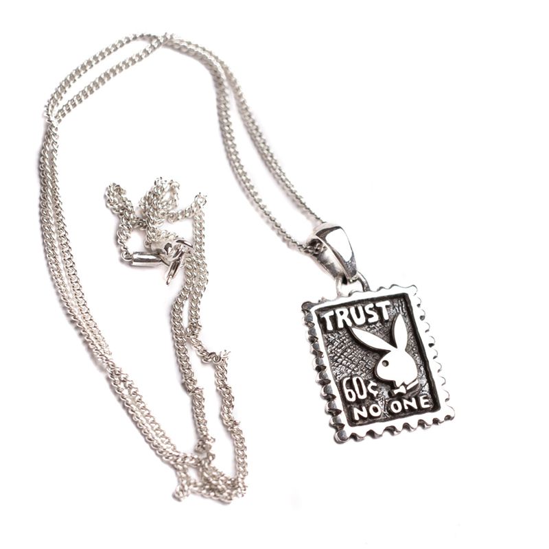 Joyería Playboy Trust No One Necklace Hombre Dorados | 7461-MRHWY