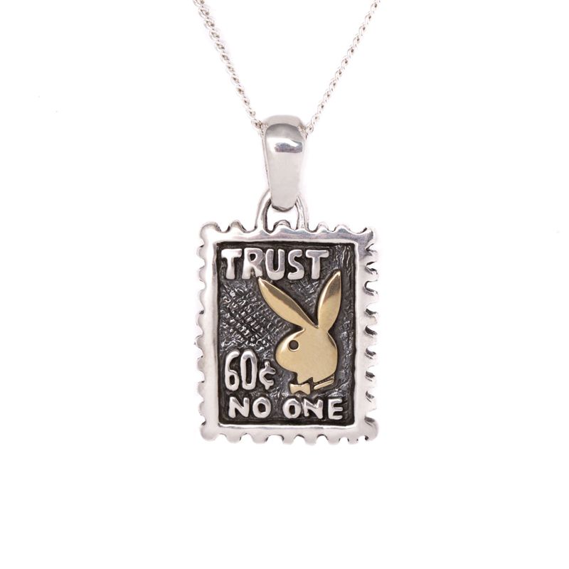 Joyería Playboy Trust No One Necklace Hombre Dorados | 7461-MRHWY