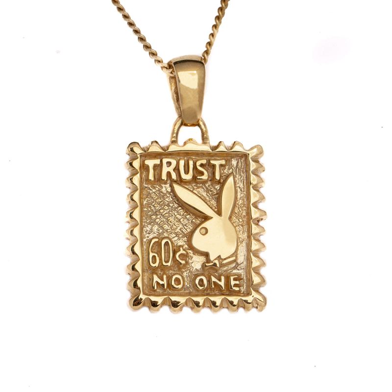 Joyería Playboy Trust No One Necklace Hombre Dorados | 7461-MRHWY